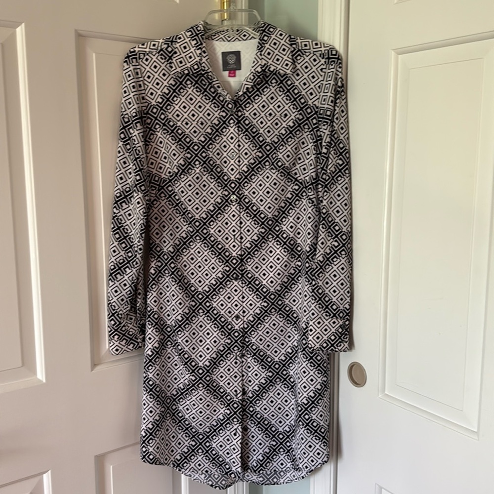 Vince camuto geometric shirt dress